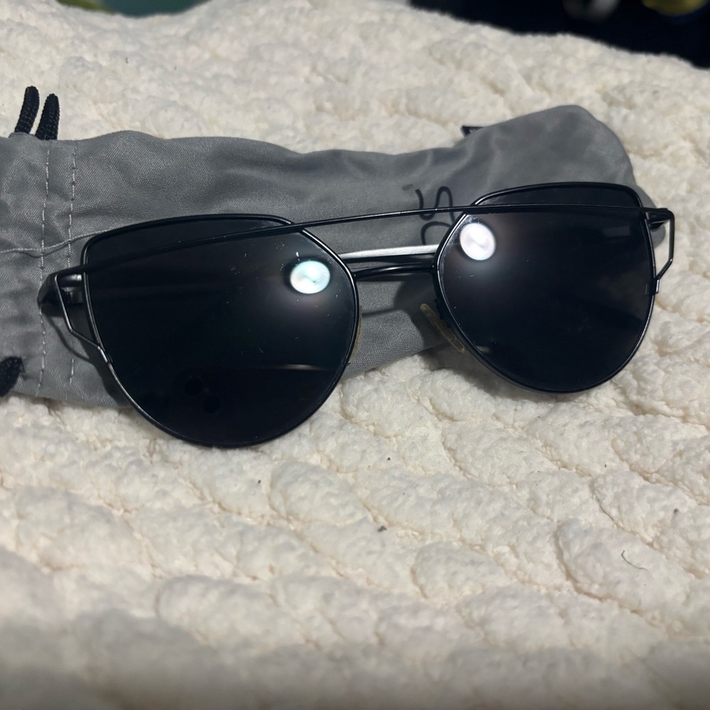 Stylish Black Sunglasses